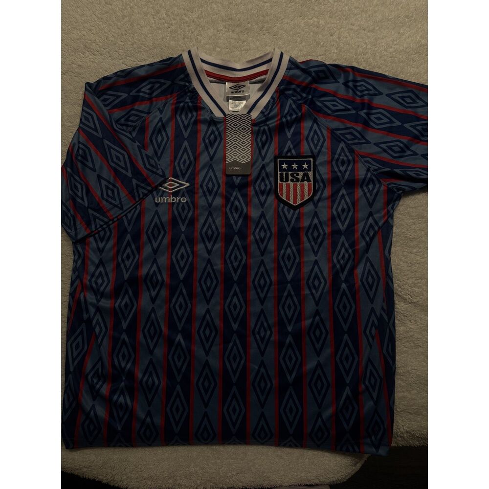 Umbro USA Soccer Jersey Men’s Medium Blue Red Retro Style
